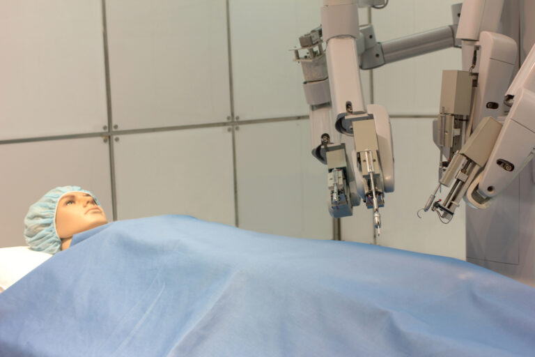 The da Vinci Surgery System is the most universal robot used in Artificial Intelligence Robotic Surgery Systems